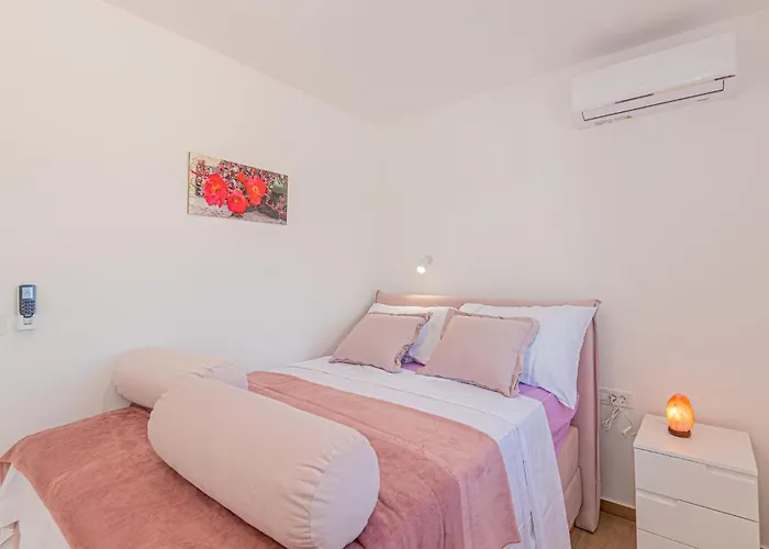 Amazing In Vikendica Jadrija