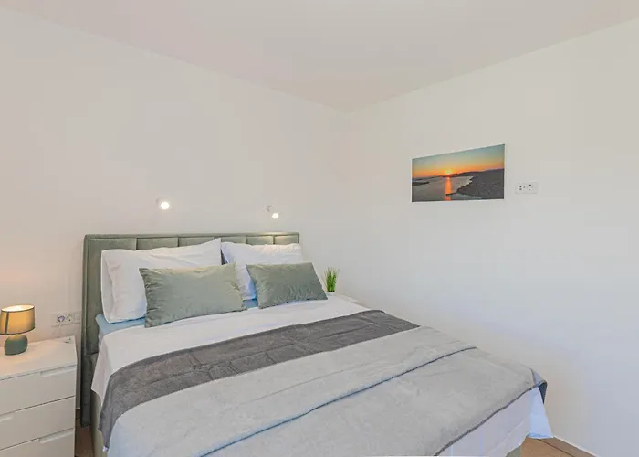 Amazing In יאדריה