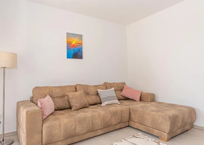 Amazing In Vikendica