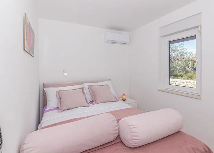 Amazing In Vikendica